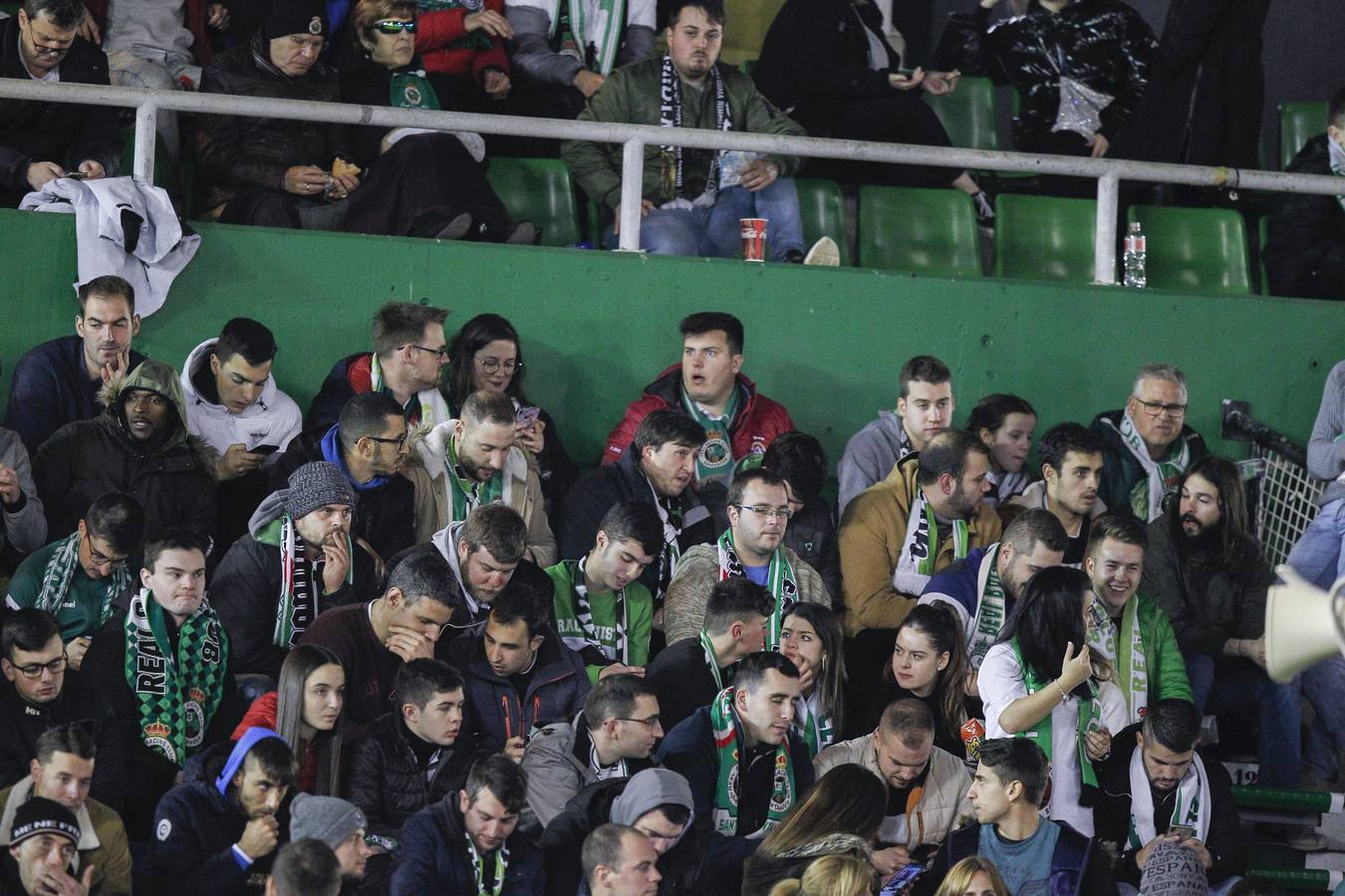 Fotos: Búscate si estuviste en la Tribuna Norte de los Campos de Sport