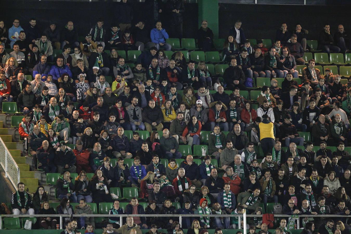 Fotos: Búscate si estuviste en la Tribuna Norte de los Campos de Sport