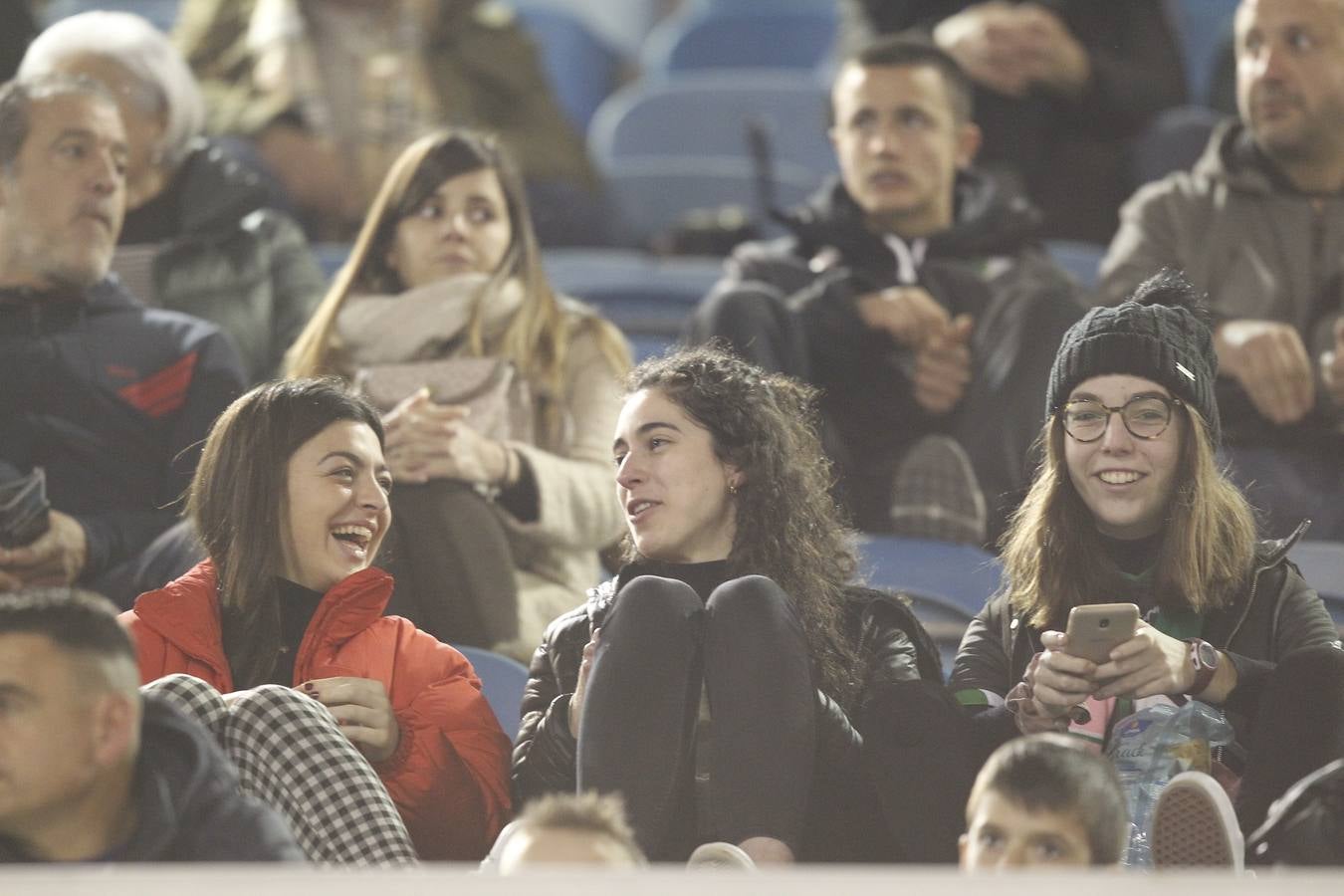 Fotos: Búscate si estuviste en la Tribuna Norte de los Campos de Sport