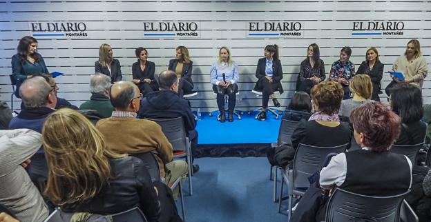 De izquierda a derecha. Pilar González, Bárbara Gutiérrez, Marián Martínez, Teresa Monteoliva, Cristina Tresgallo, Karen Quiroga, Elvira Abascal, Charo Arredondo, Carolina Entrecanales y Alicia del Castillo. 