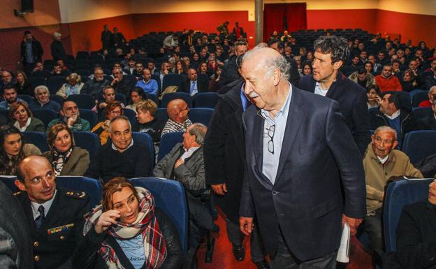 Del Bosque: «Creo que la emoción es el eje de todo, en un vestuario y en cualquier empresa»