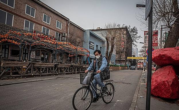 70 atrapados en el derrumbe de un hotel en China con aislados del coronavirus
