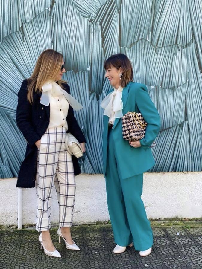 Gema de Luelmo y Rosa Melgar mostrarán en @dos._styles cómo viven la moda, nos darán ideas sobre cómo combinar prendas que tenemos en el armario y cómo lucir las nuevas tendencias. En esta ocasión nos muestran cómo sacar partido a una blusa de organza con gran lazada.