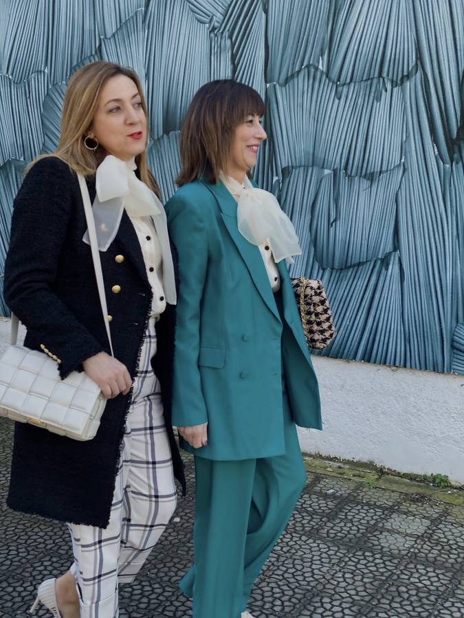 Gema de Luelmo y Rosa Melgar mostrarán en @dos._styles cómo viven la moda, nos darán ideas sobre cómo combinar prendas que tenemos en el armario y cómo lucir las nuevas tendencias. En esta ocasión nos muestran cómo sacar partido a una blusa de organza con gran lazada.