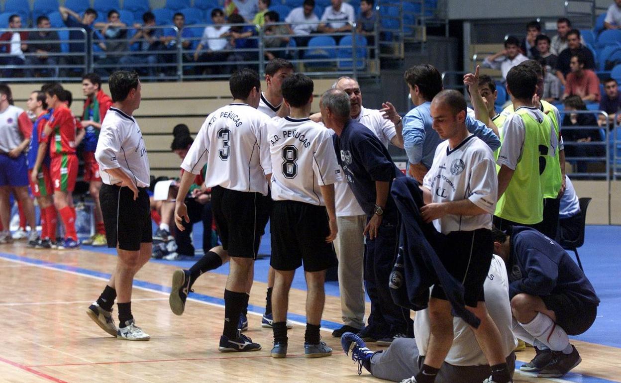 Aplazados la Tercera, el fútbol base, los Diez Kilómetros de Laredo y el balonmano