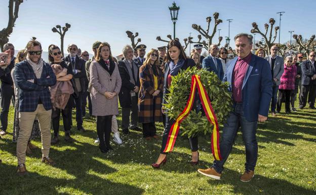 Santander recuerda a las víctimas del terrorismo con un acto en La Magdalena