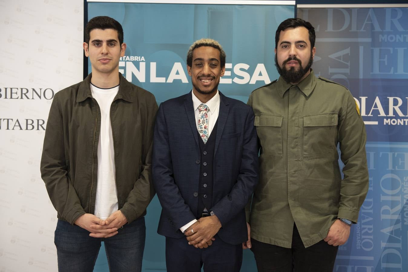 Imágenes de la VII edición de Maître Cantabria, celebrada en la Escuela de Hostelería del IES Fuente Fresnedo de Laredo, donde la ilusión y los nervios acompañaron a los nueve finalistas. Tras una competición igualada en alguna de las demostraciones, finalmente Sheila Martín, de 21 años, se hizo con el galardón. 