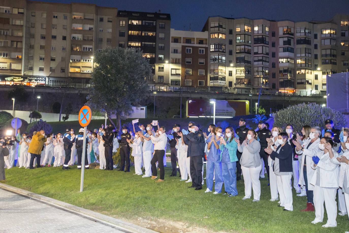 Fotos: Aplauso y homenaje