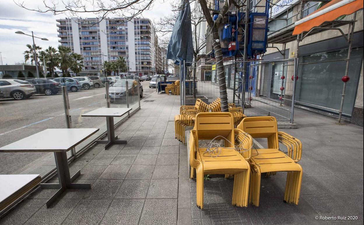 Los trabajadores afectados por los ERTE en Cantabria rondan ya los 35.000