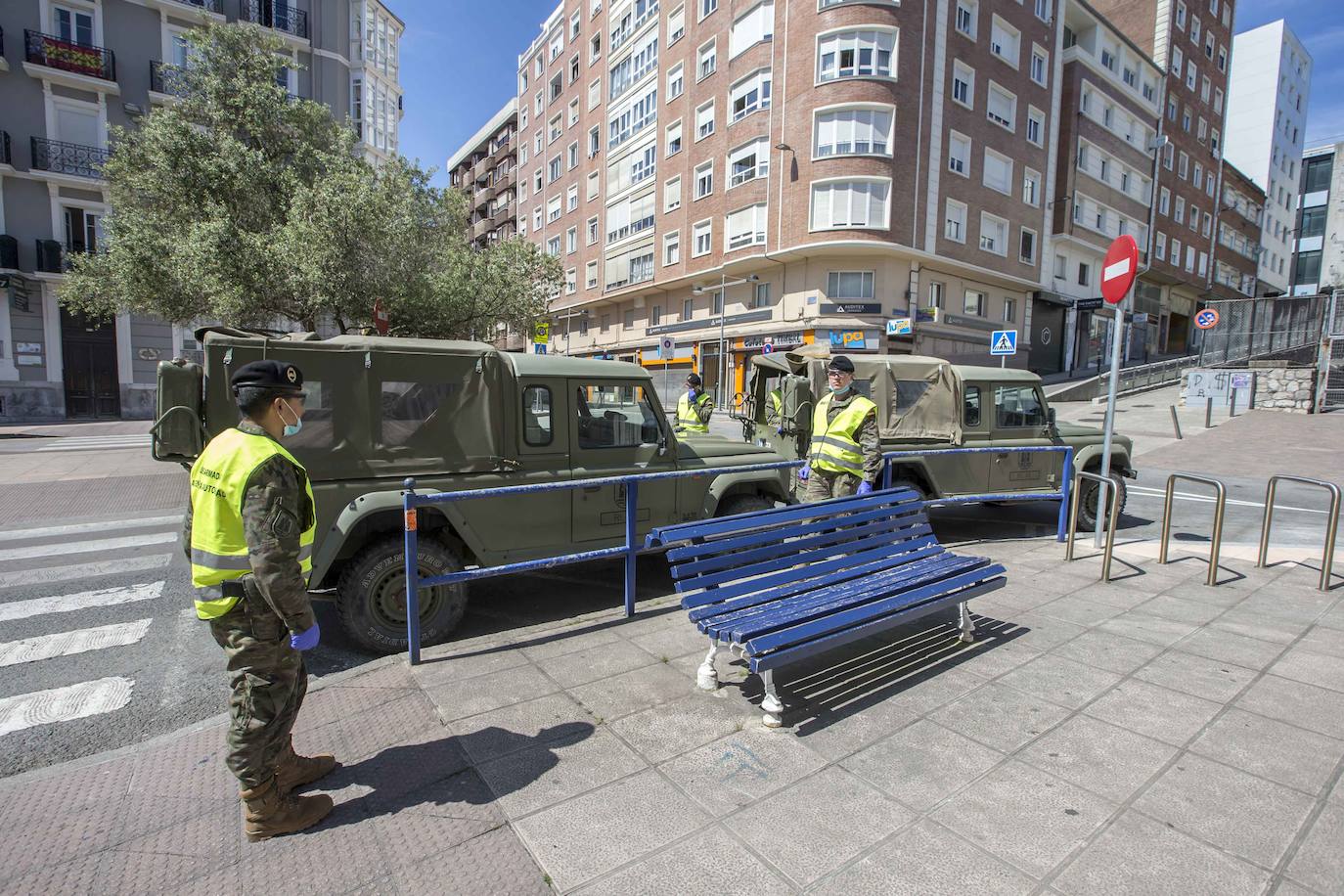 Fotos: El Ejercito patrulla por Santander