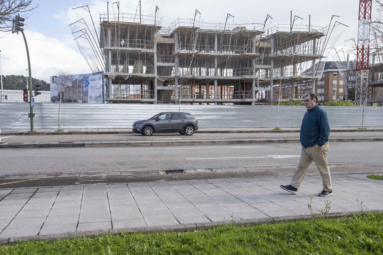 Buena parte de las obras paralizadas por el decreto de hibernación volverán a realizarse a partir de mañana. roberto ruiz