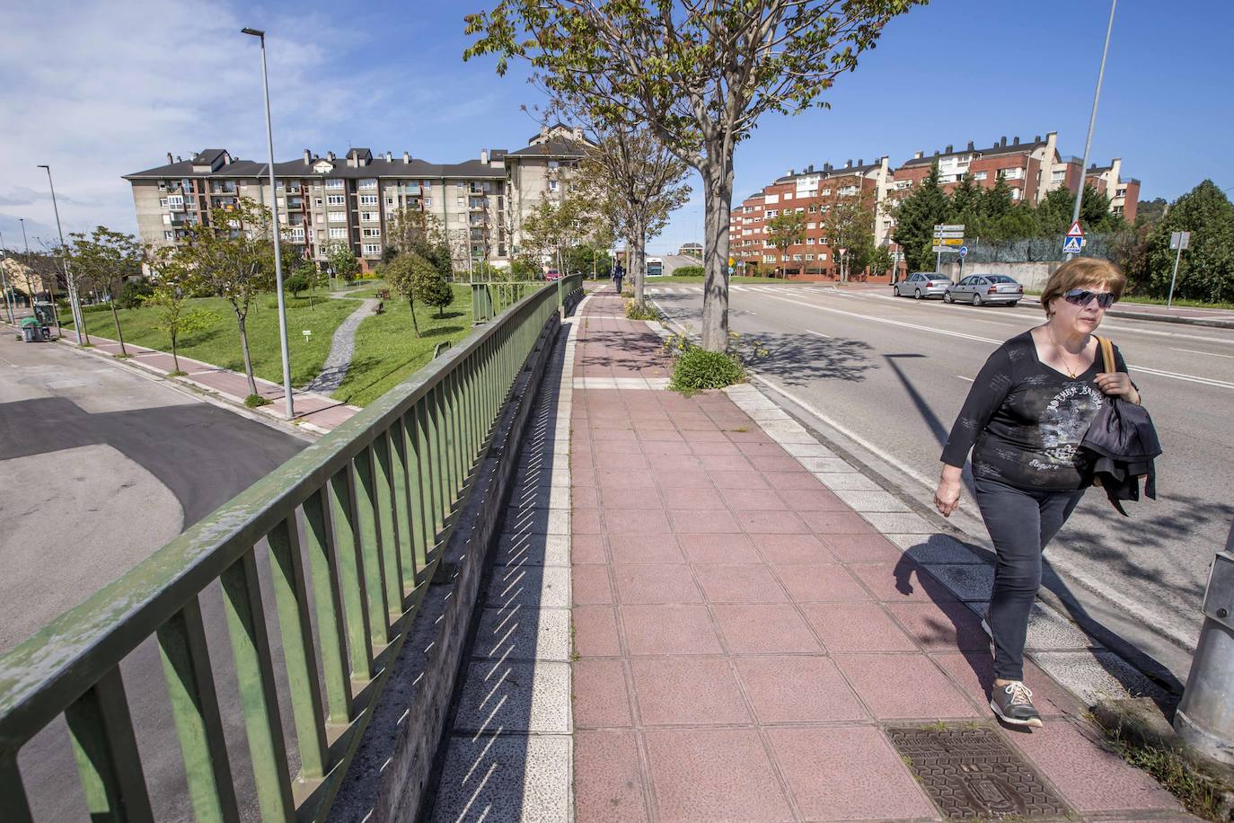 Este barrio siempre se ha caracterizado por su quietud. Estos días, apenas se ve gente andando por sus calles