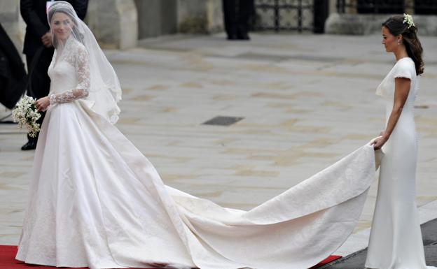 Imagen principal - Imágenes de archivo de Pippa en la boda de Catalina. 