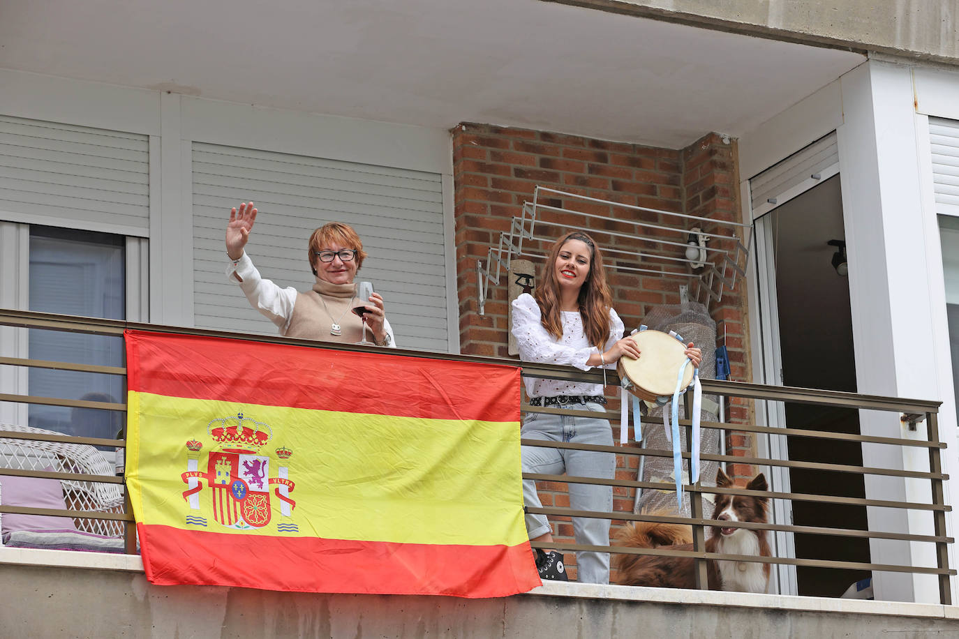 Fotos: San Vicente de la Barquera vive La Folía desde el confinamiento