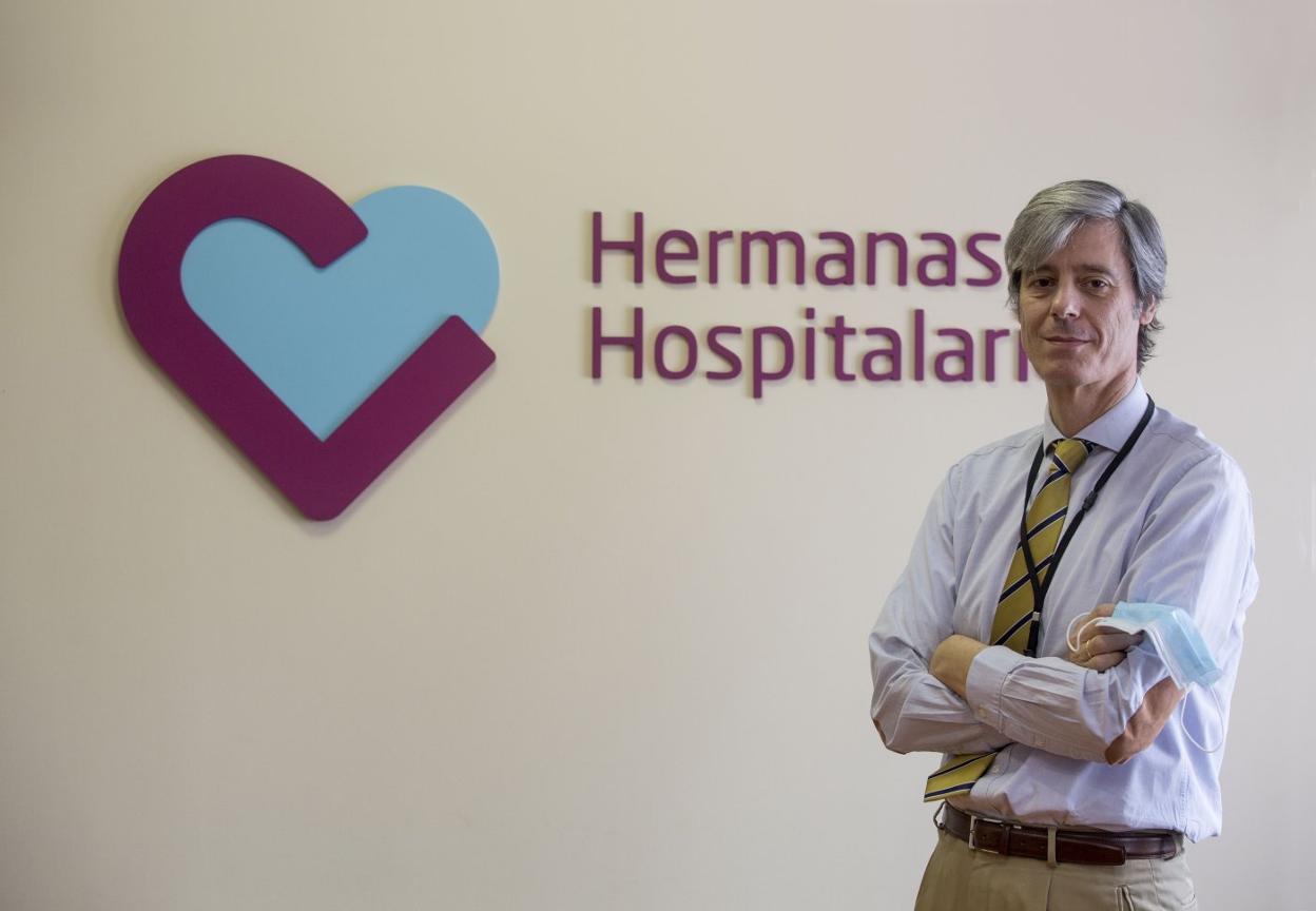 Carlos Pajares, director gerente de Padre Menni, ayer por la mañana en las instalaciones del centro hospitalario.