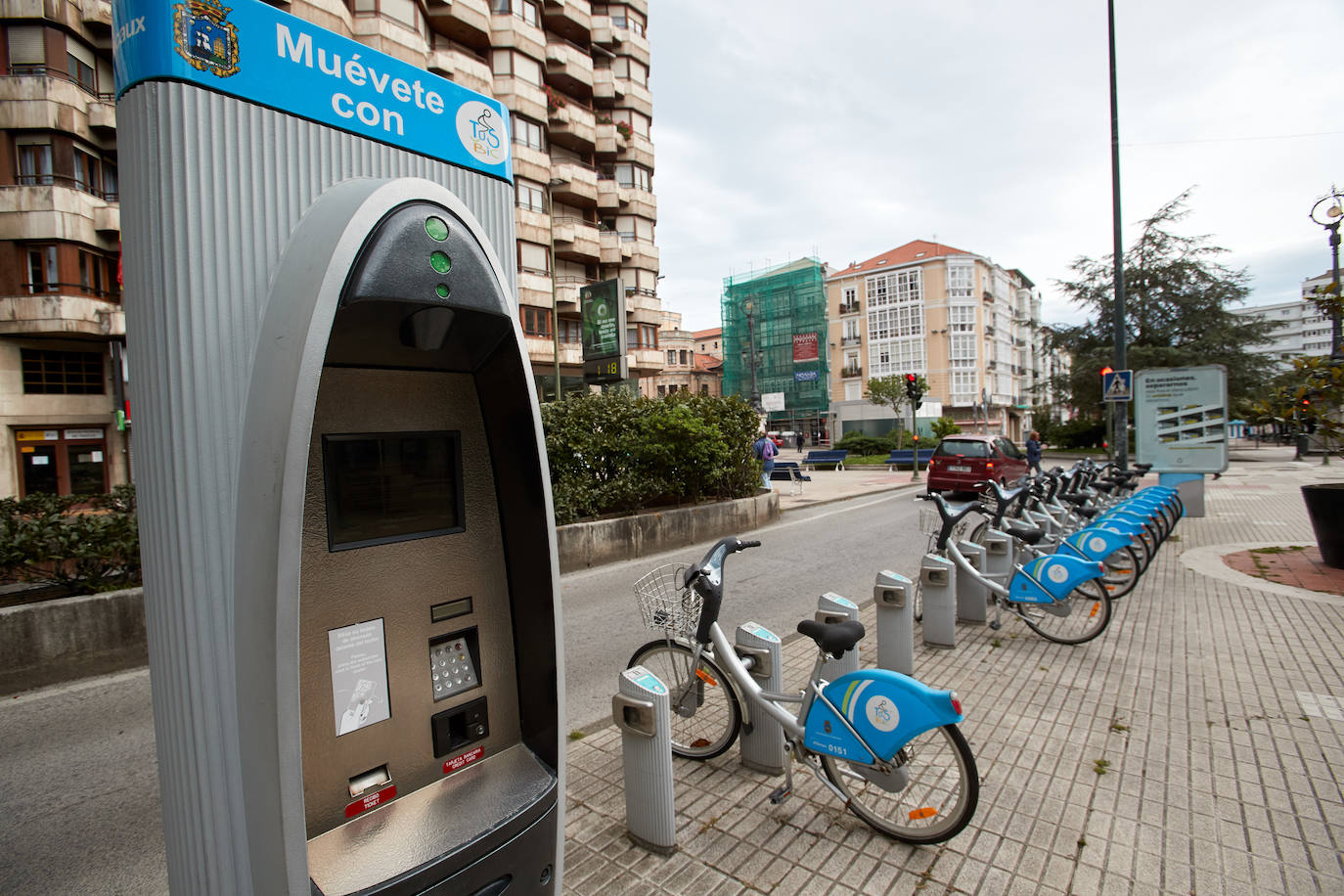 Santander facilitará el uso de la bicicleta frente al vehículo privado. como primer paso ayer se desinfectaron y se restableció el servicio de alquiler