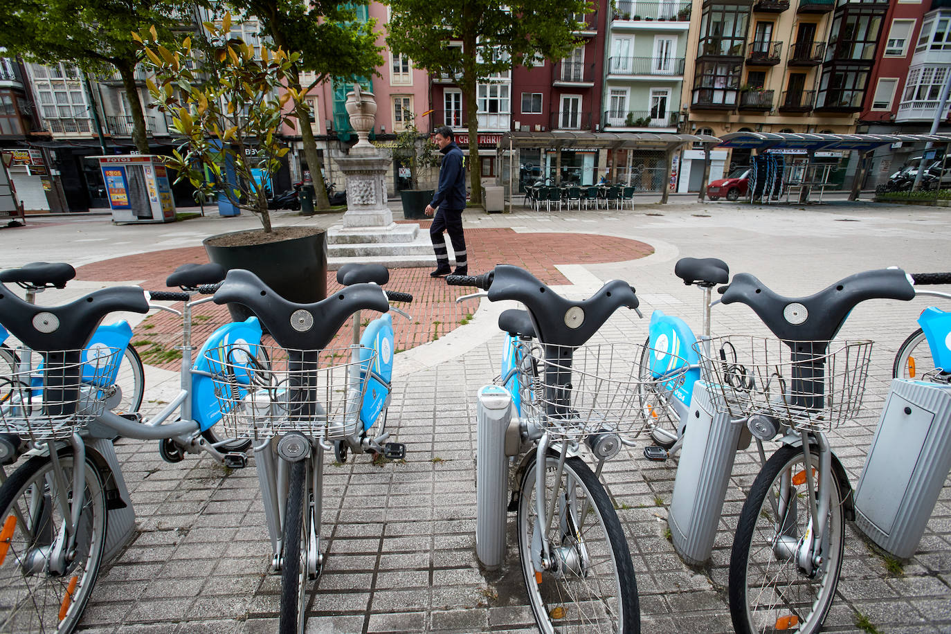 Santander facilitará el uso de la bicicleta frente al vehículo privado. como primer paso ayer se desinfectaron y se restableció el servicio de alquiler