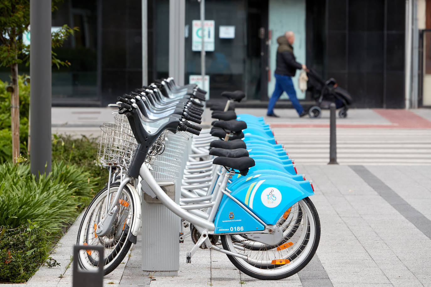 Santander facilitará el uso de la bicicleta frente al vehículo privado. como primer paso ayer se desinfectaron y se restableció el servicio de alquiler