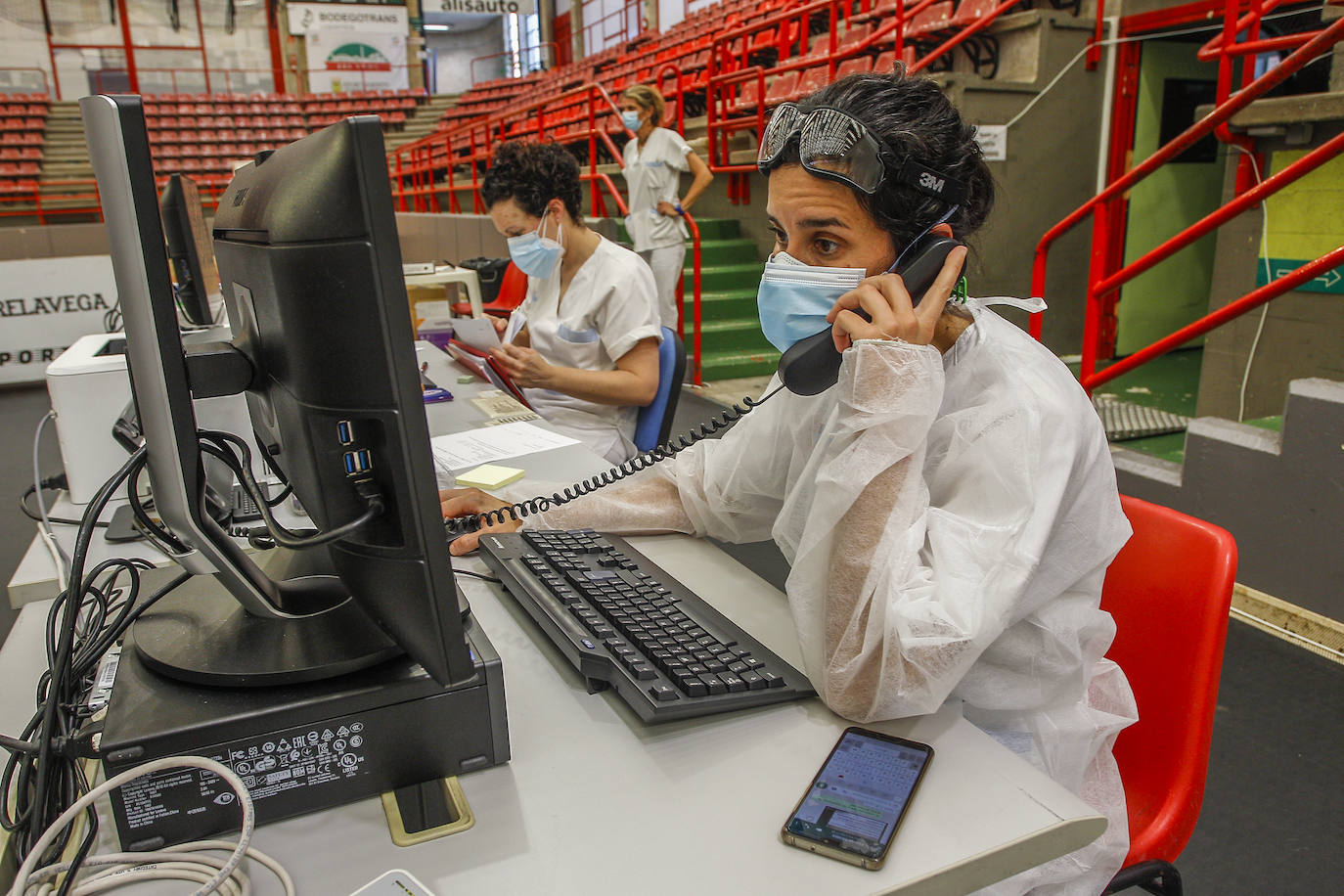 El pabellón acoge desde el pasado lunes la atención ambulatoria de rehabilitación, fisioterapia, logopedia y terapia ocupacional del Hospital Sierrallana,