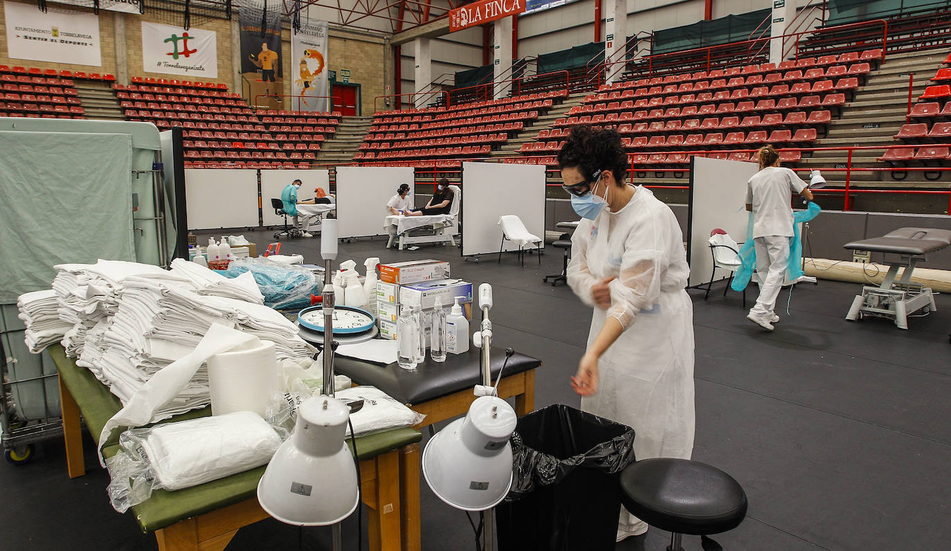 El pabellón acoge desde el pasado lunes la atención ambulatoria de rehabilitación, fisioterapia, logopedia y terapia ocupacional del Hospital Sierrallana,