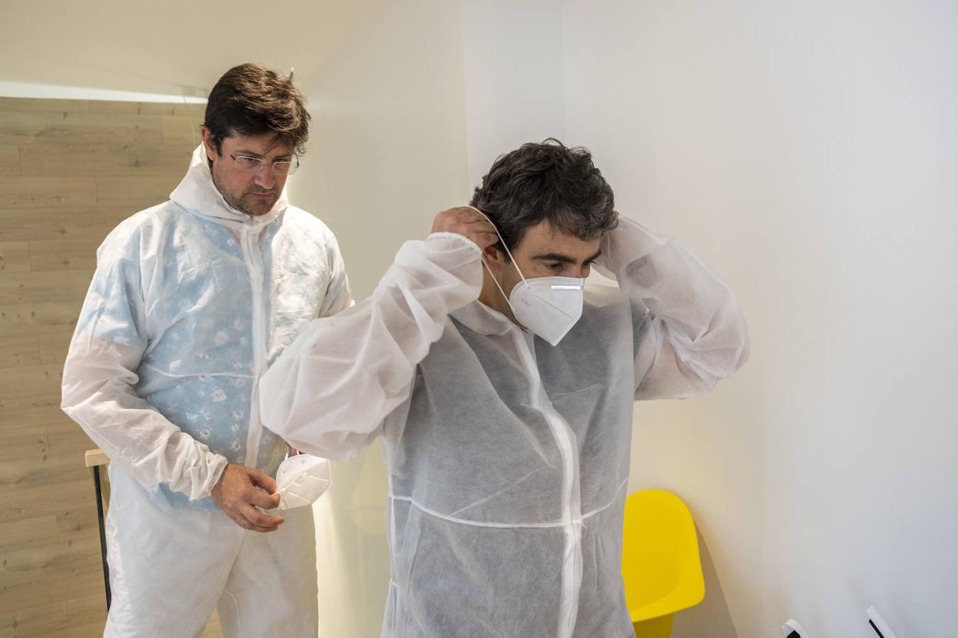 Los dentistas se preparan para reanudar desde el lunes la actividad plena provistos de protección y el sector garantiza que «no subirá los precios».