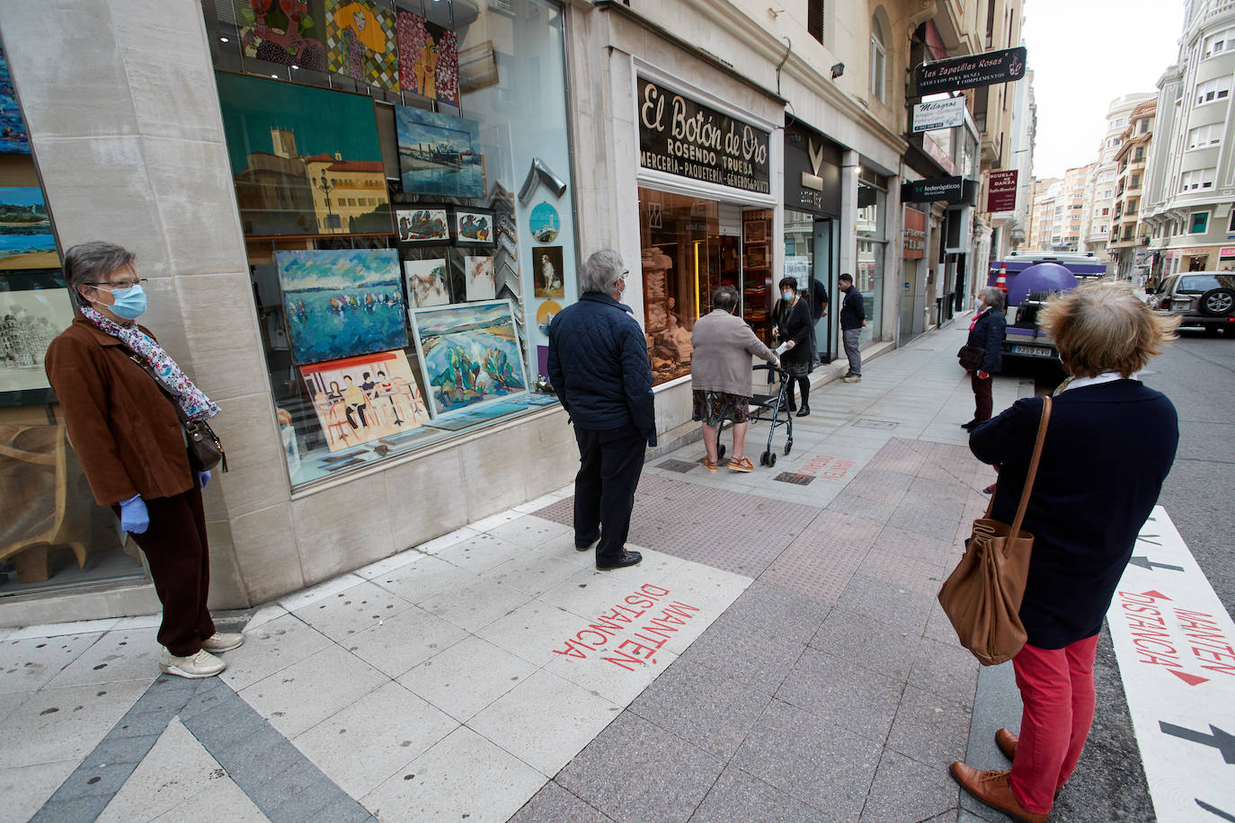 Más del 80% del comercio ha abierto sus puertas en la fase 1 de la desescalada, manteniendo las distancias entre clientes e introduciendo las medidas sanitarias obligatorias.