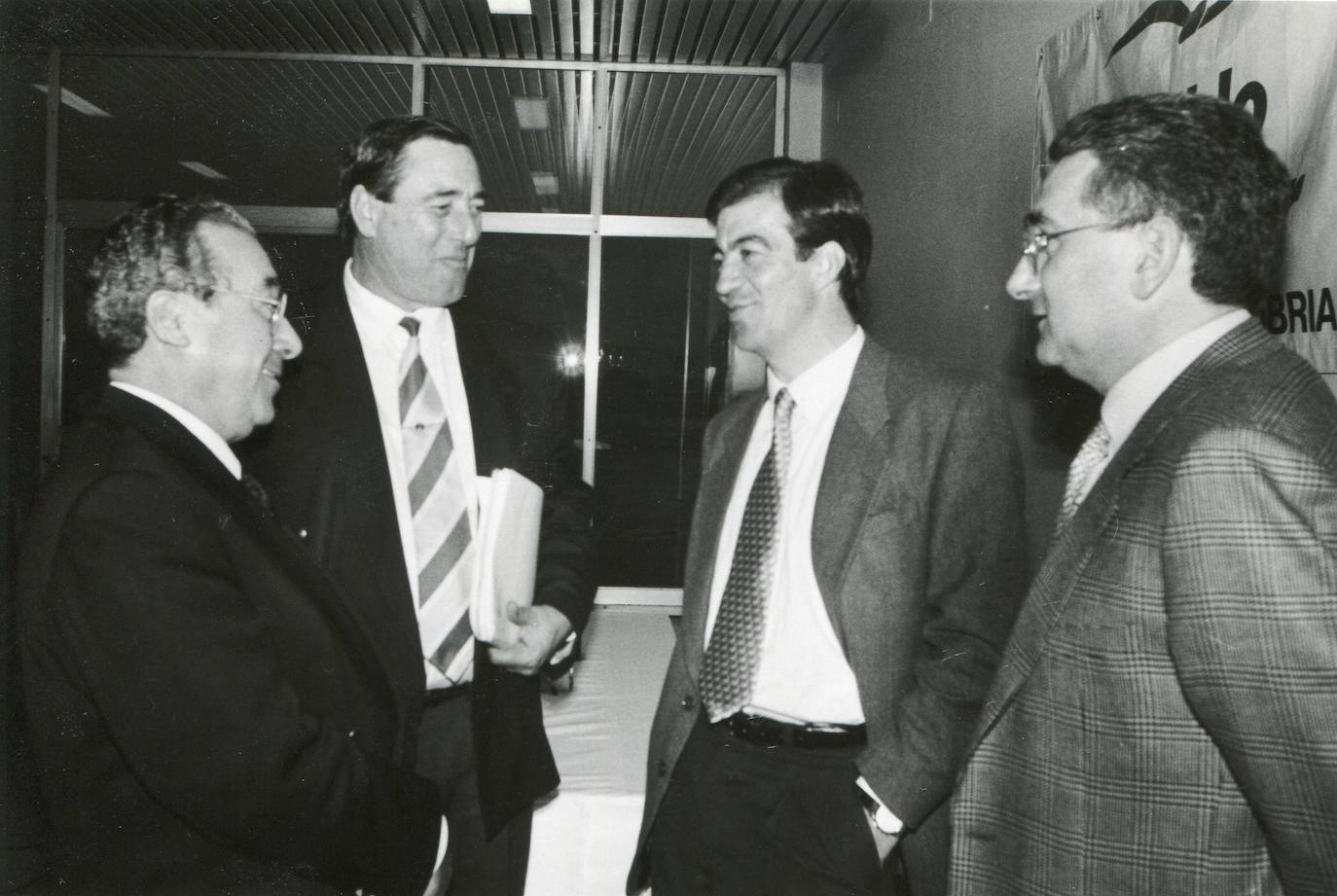 Adolfo Pajares junto, Francisco Álvarez Cascos y José Luis Vallines