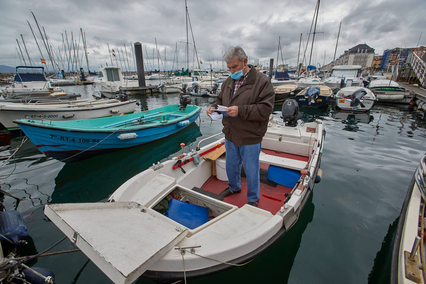 Fotos: Pescadores de Santander piden volver a salir a pescar