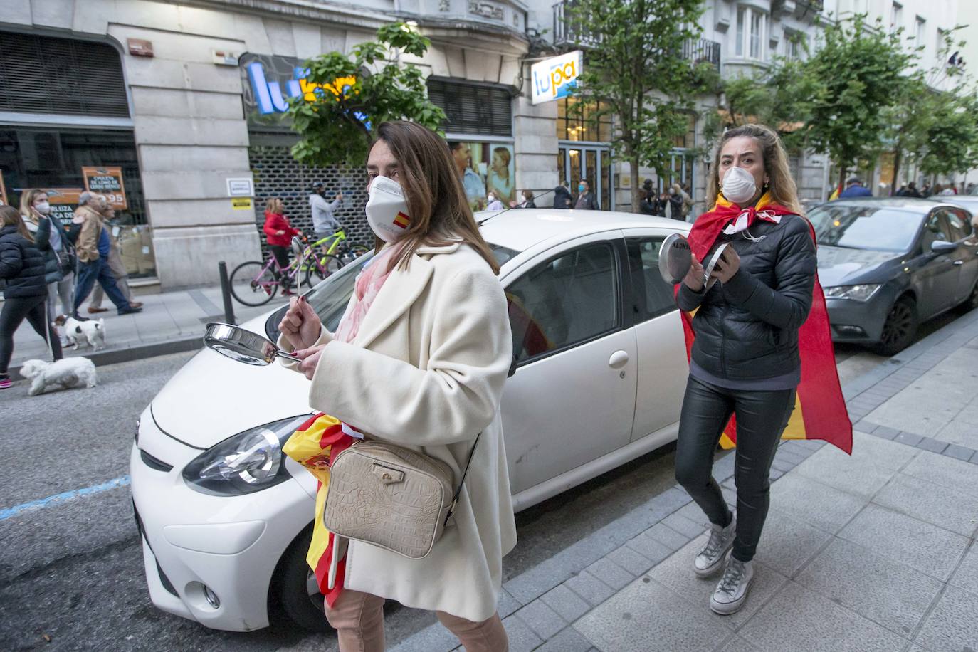 Fotos: Las protestas contra el gobierno de Sánchez llegan a Santander