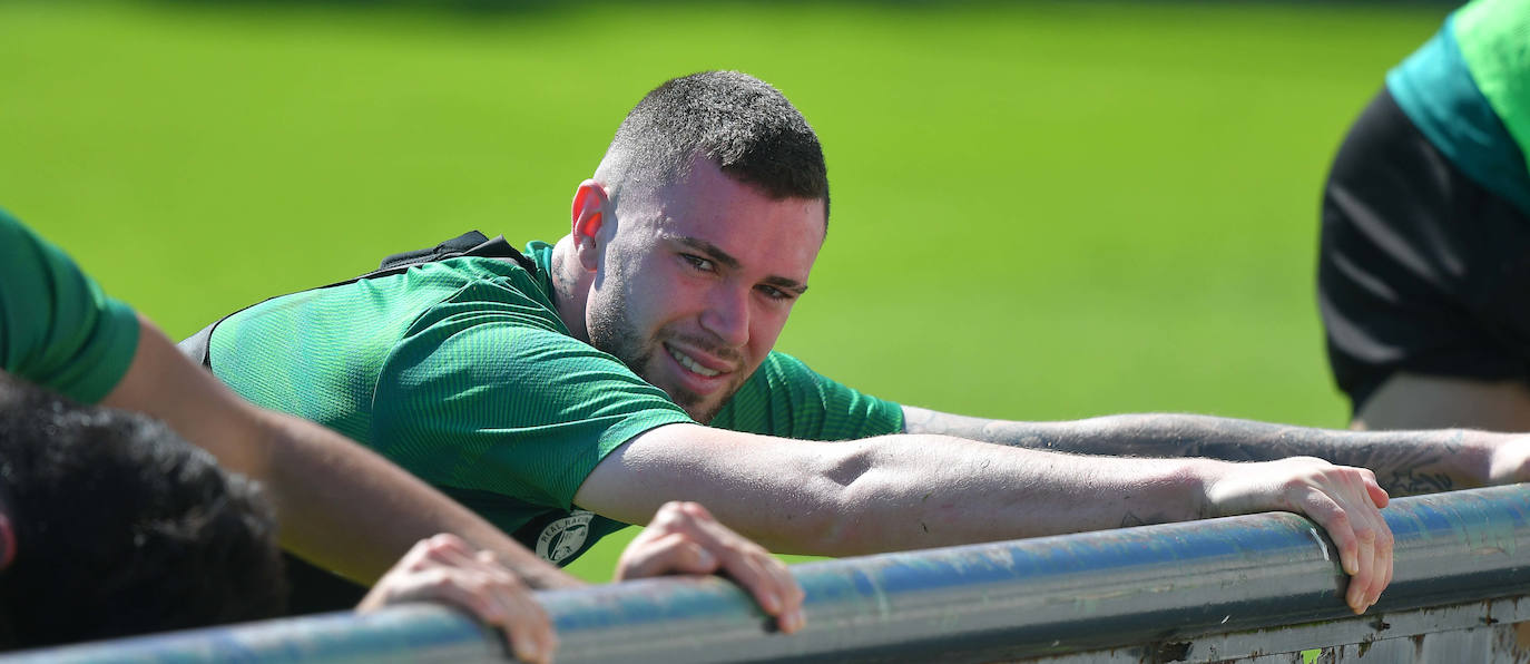 Fotos: Primer entrenamiento en grupo del Racing tras el desconfinamiento