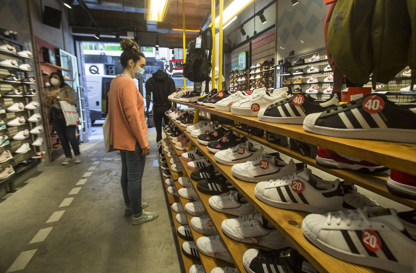 Fotos: El pequeño comercio renuncia a las rebajas