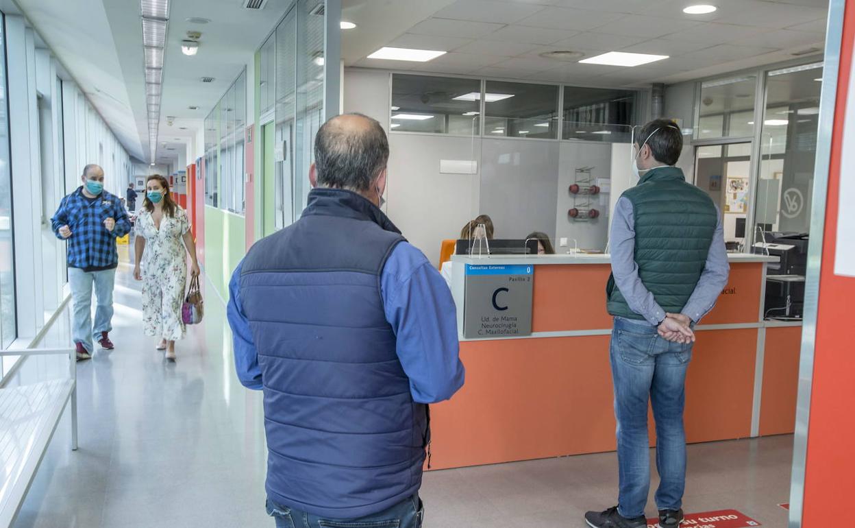 Confusión y baile de cifras sin explicación en el nuevo recuento de casos de Sanidad