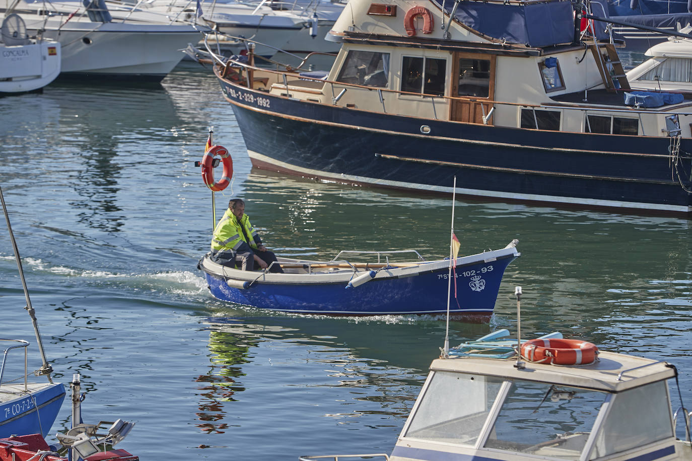 Fotos: Los pescadores recuperan la actividad tras más de dos meses