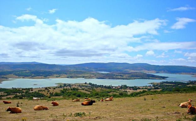 Panorámica de la ruta de Orzales a Monegro.