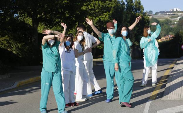 Los profesionales sanitarios en España aumentan casi un 3%