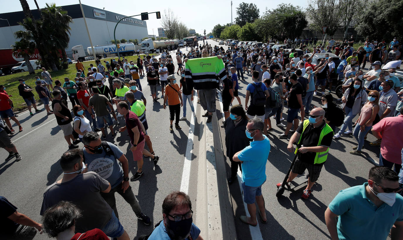 Fotos: Las protestas por el cierre de Nissan, en imágenes