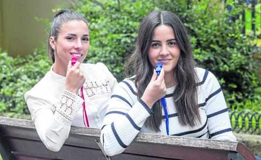 Thelma Galarza y Lucía Fernández son dos de las colegiadas cántabras.