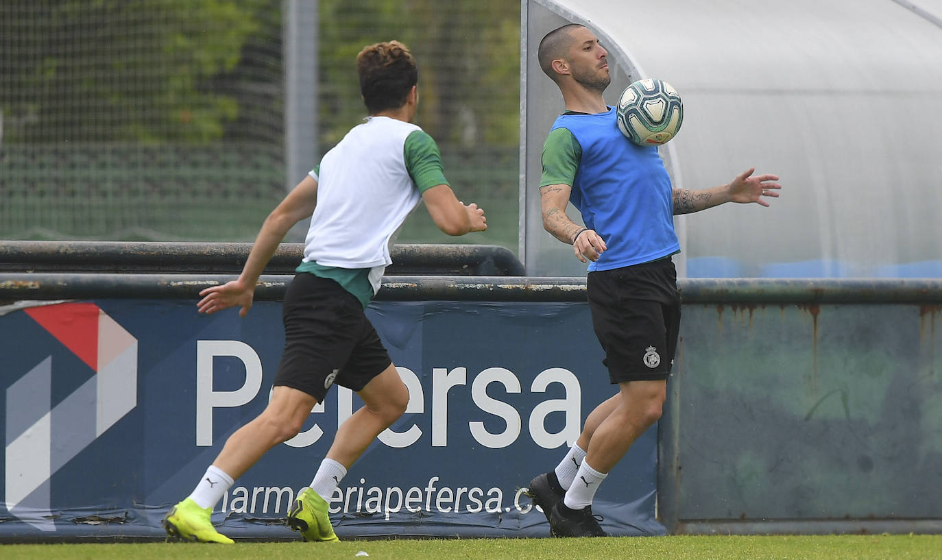 Fotos: El Racing ya entrena al completo