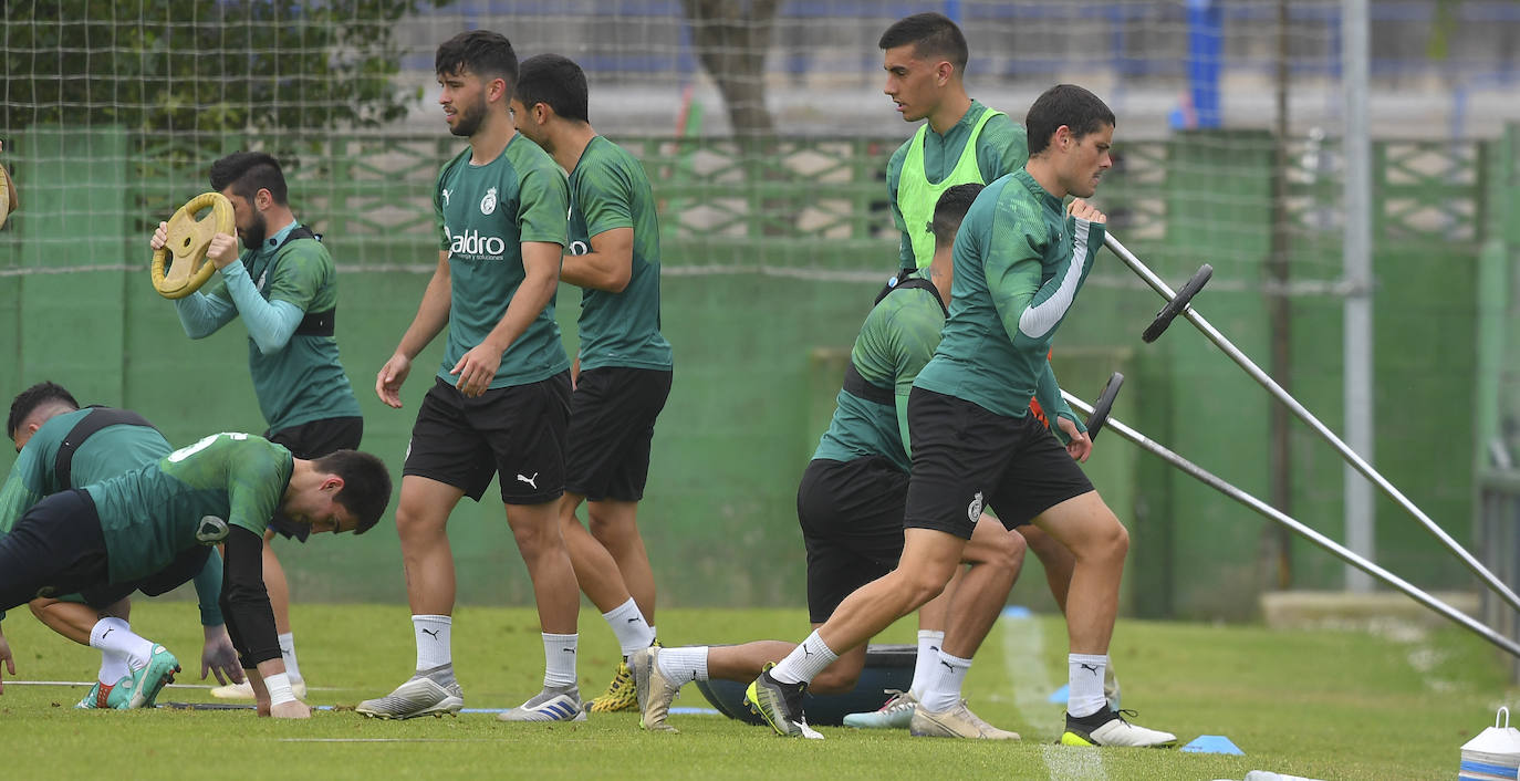 Fotos: El Racing ya entrena al completo