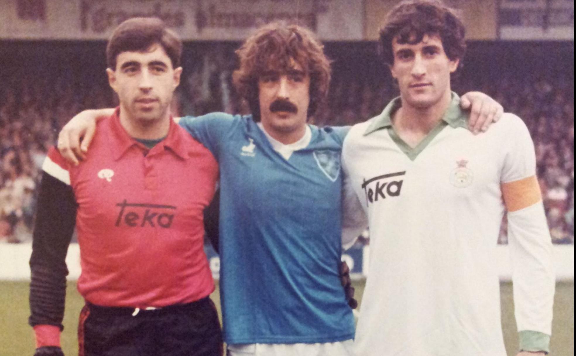 Pedro Alba, Manolo Preciado y Quique Setién en los Campos de Sport de El Sardinero.