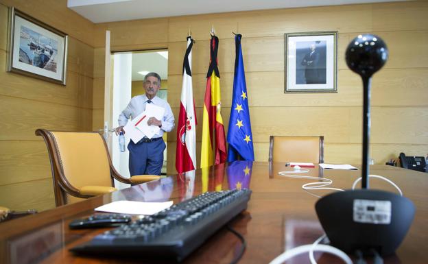 Revilla lamenta el «injusto» reparto del fondo para las autonomías: calcula que a Cantabria le tocarán 120 millones