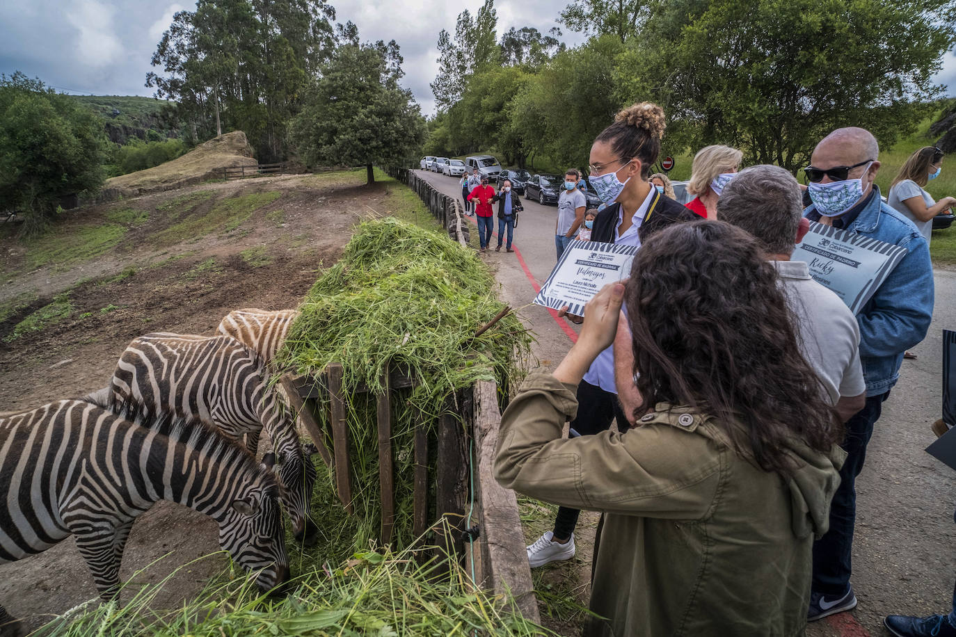 El Parque ha celebrado este miércoles su 30 aniversario con cientos de visitantes cántabros e invitados de diferentes ámbitos políticos y sociales de la región, en el que se ha recordado la historia de este espacio que representa «la memoria, infancia y vida de todos los cántabros».