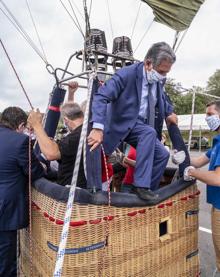 Imagen secundaria 2 - Revilla alaba la idea «genial» de Hormaechea en el treinta aniversario de Cabárceno