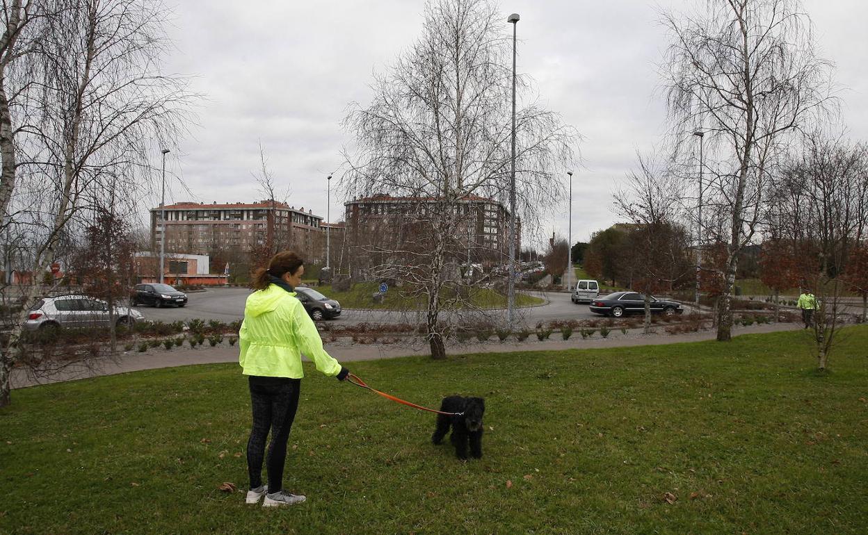 Nueve empresas optan a construir el primer parque canino de Torrelavega