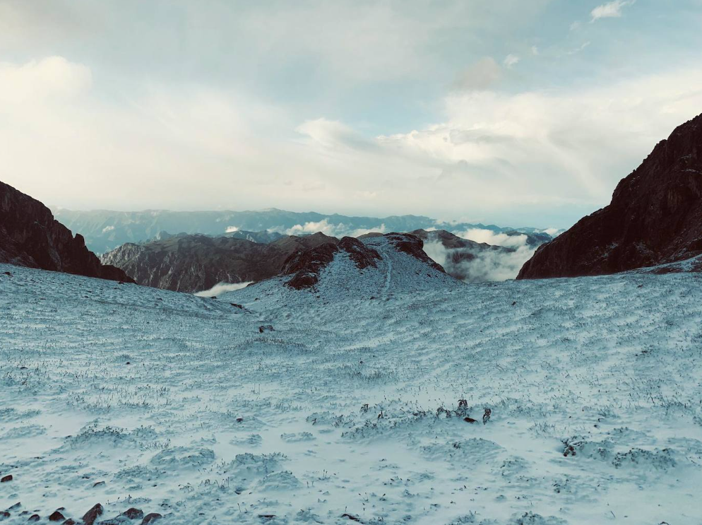 Fotos: Nieve en Picos de Europa en junio