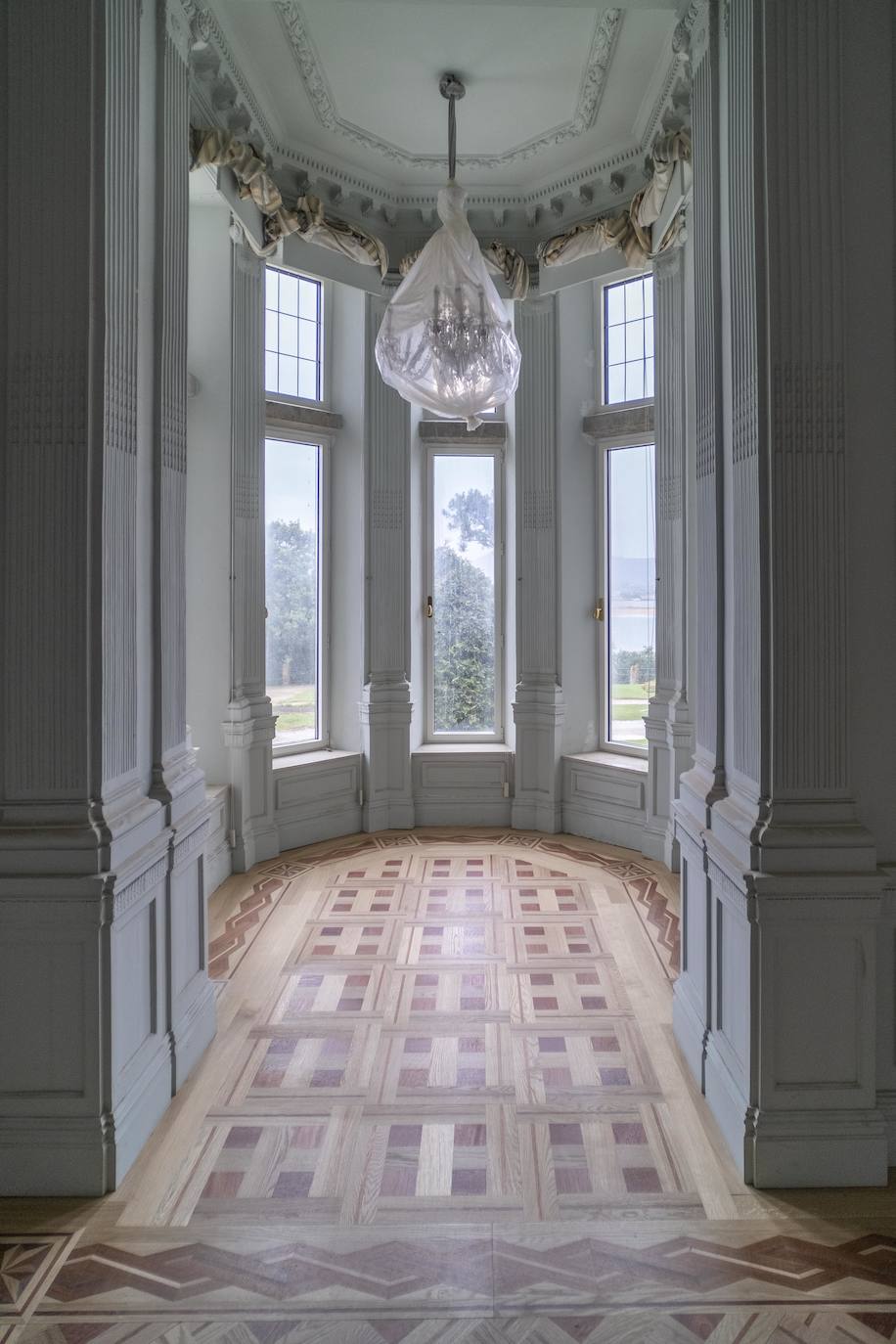 Los trabajos en el gran edificio de la península de La Magdalena estarán acabados «para mediados de julio»