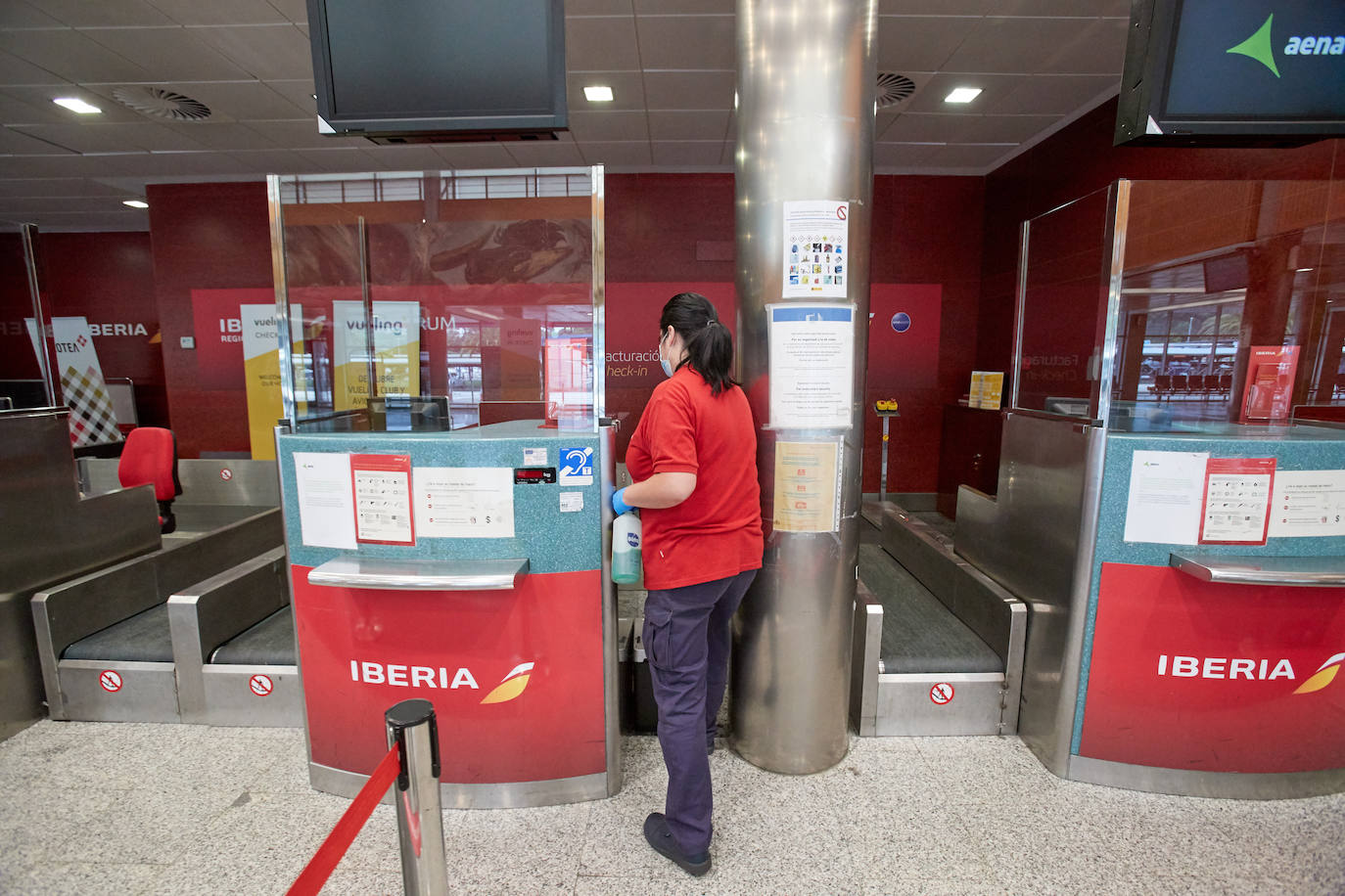 Fotos: El aeropuerto Seve Ballesteros se prepara para su reapertura