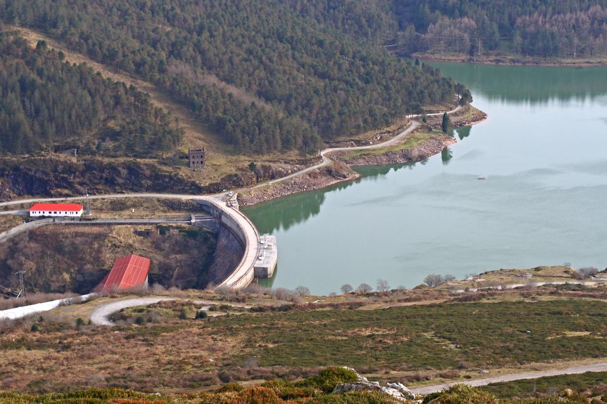 El embalse de Alsa es el depósito inferior de la central. dm