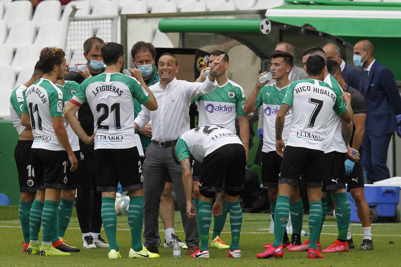 El equipo cántabro desperdicia otra oportunidad de reengancharse a la lucha por la permanencia.