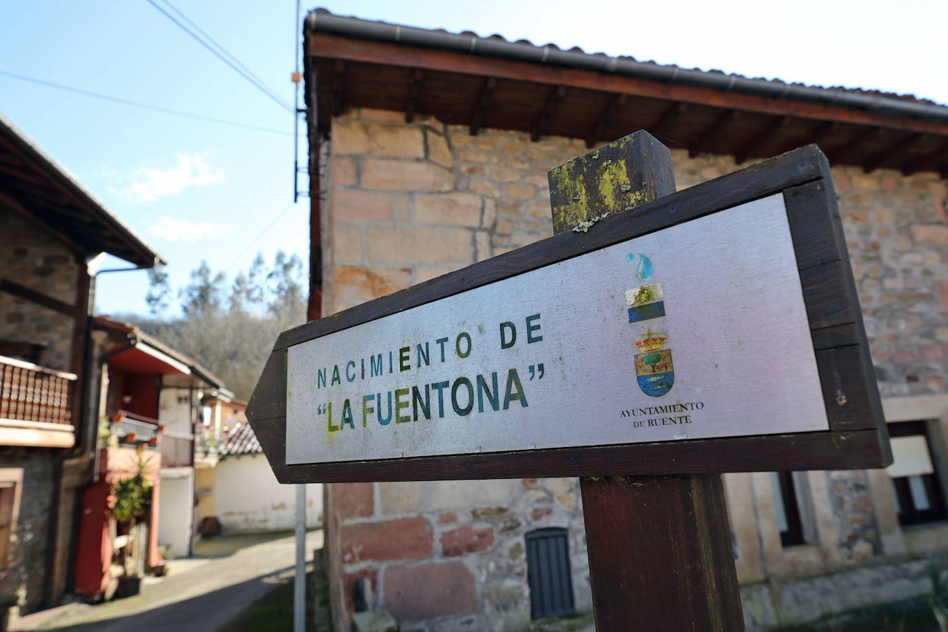 Fotos: Un paseo hasta los caprichos de La Fuentona de Ruente